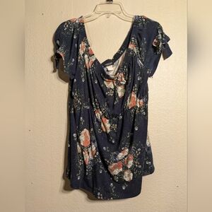 Persepsion Maternity Floral Navy Top Size Xl Pre-owned